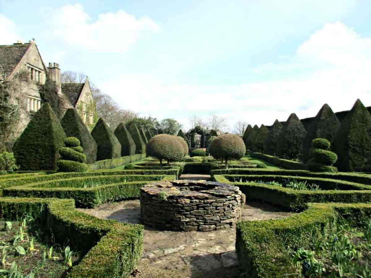 Abbey House &&nbsp;Gardens